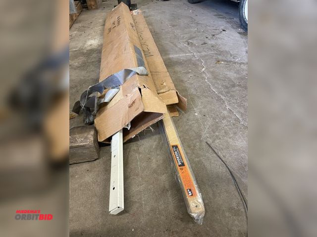 Lot 1-6166 - (2) partial boxes of Wiremold 20GB506, receptacle strips, approx. 60" long.
