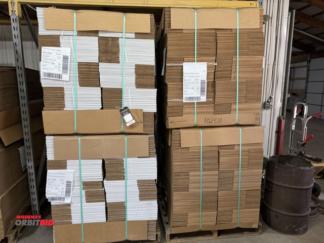 Lot 1-102531 - (1) Bushell apple cartons with lids, two skids total