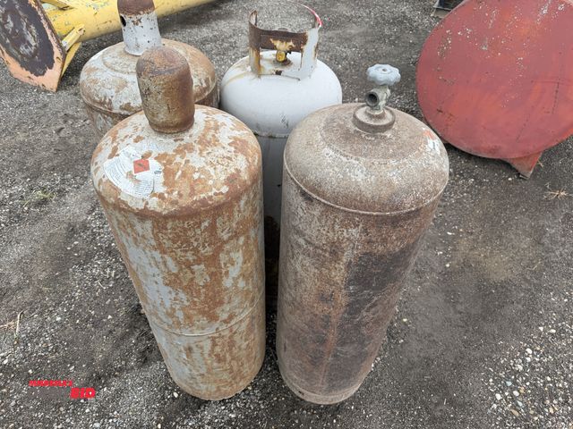 Lot 1-9871 - (4) 100 lb. propane cylinders