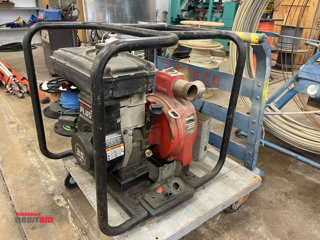 Lot 1-6138 - (1) Homelite 2" centrifugal water pump, 3.5 Briggs &amp; Stratton gas engine, may be for parts or re...
