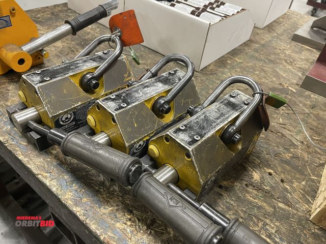 Lot 1-19408 - Lot of (3) Magnetics.com 800 lb. magnetic plate lifters.
