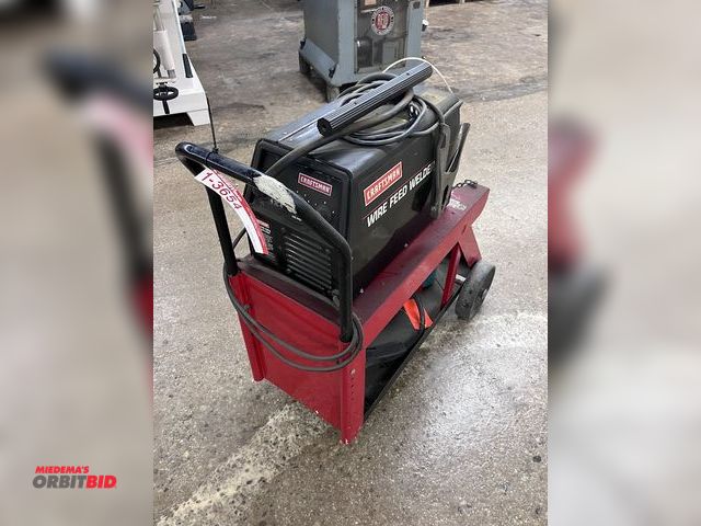 Lot 1-3654 - Craftsmen Wire Feed Welder