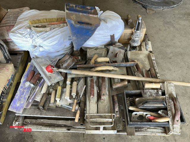 Lot 1-14135 - Large lot of assorted hand trowels, wood floats, edging, and corner trowels, 6" epoxy coated bar tie...