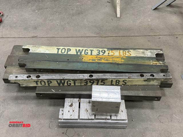 Lot 1-721 - Lot of assorted parallel bars.