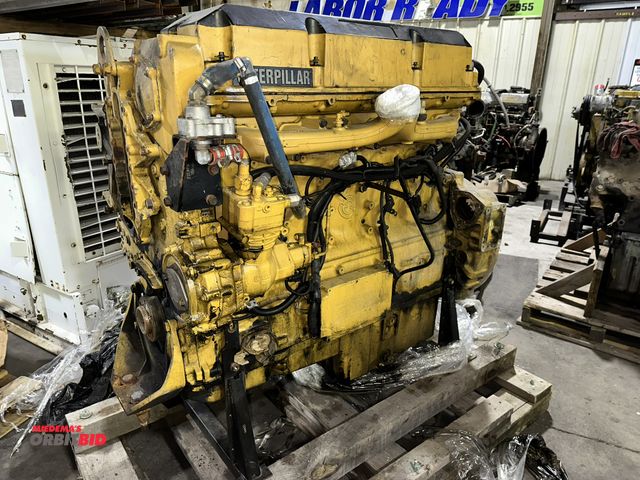 Lot 1-14792 - (1) Detroit Diesel Series 60 diesel engine core, for parts only.