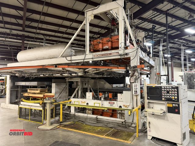 Lot 1-15800 - (1) 1997 John Brown, model R-244TS, rotary Thermoforming machine, S/N 13404, 480V, 3 phase, 695 amp,...