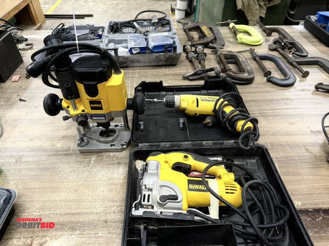 Lot 1-16606 - Lot of 3 DeWalt tools, includes (1) DeWalt, model DW331, orbital jigsaw, 1" stroke, (1) DeWalt, mode...