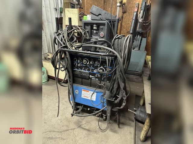 Lot 1-2567 - (1) Miller Syncrowave 250 CC.AC/DC welding power source, 200-230/460V, single phase, S/N KK107760, s...
