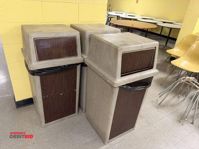 Lot 1-16776 - Lot of (4) Rubbermaid trash receptacles with tops.