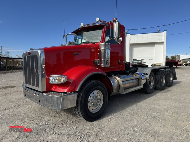 Lot 1-18271 - 2022 Peterbilt 367 Tri-axle Semi  Class 8 heavy duty haul tractor, 78,000 GVWR, front axle 18,000, s...