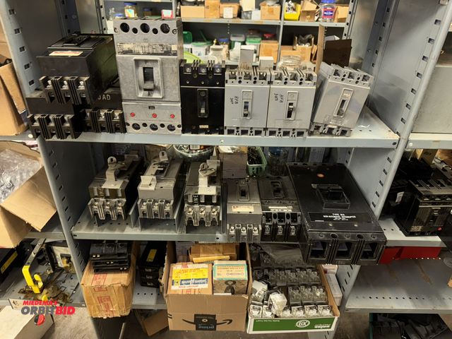 Lot 1-6421 - Large lot of assorted electrical breakers, includes Westinghouse 50 amp, Westinghouse 225 amp, Westi...
