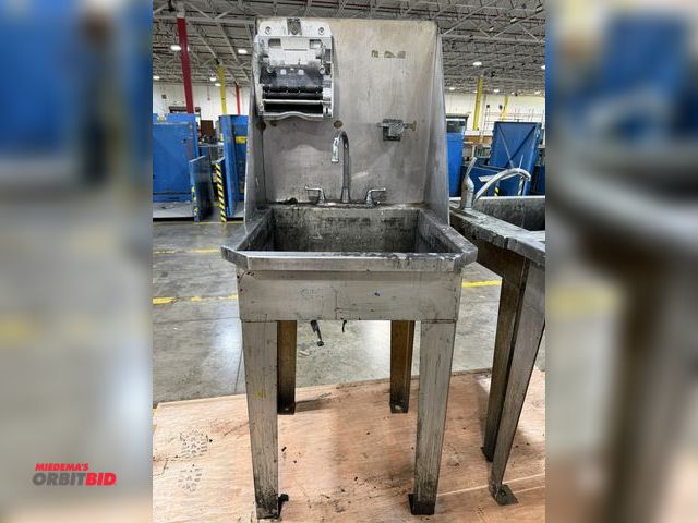 Lot 1-5162 - (1) 28" width x 38 1/4" height x 31" depth stainless steel sink with faucet and 28" tall stainless s...