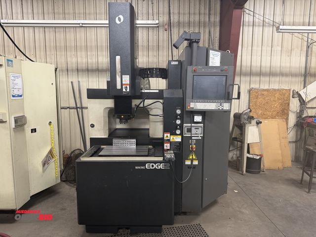 Lot 1-1645 - 2008 Makino Edge-2 Electrical Discharge Machine (EDM) Ram Type, Makino MGH5 CNC Control Panel, 3.75"...