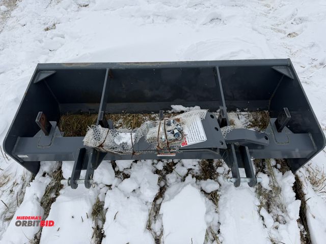 Lot 1-11736 - (1) Tar River Implements, model BB6, 5-tine, 5' wide box scraper.