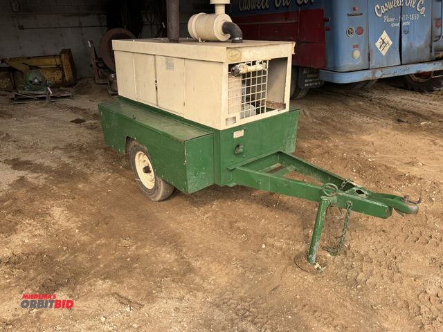 Lot 1-18295 - (1) Sullair single axle, towable air compressor, shows 151 hours, 4-cylinder gas engine, 2" ball, ma...