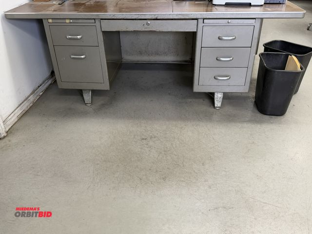 Lot 1-1092 - (2) Desks (in 3d printer room), includes (1) 78" width x 29-1/2" height x 40" depth vintage steel fr...