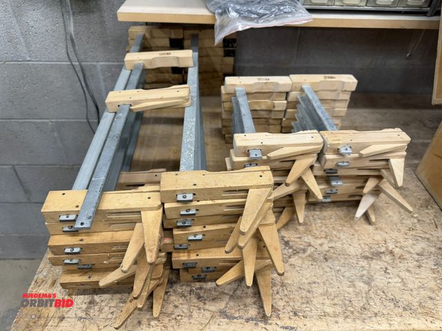 Lot 1-16588 - Lot of approx. 30 AMT veneer clamps, includes (16) 27" clamps, (14) 10" clamps, and (1) 19" clamp.