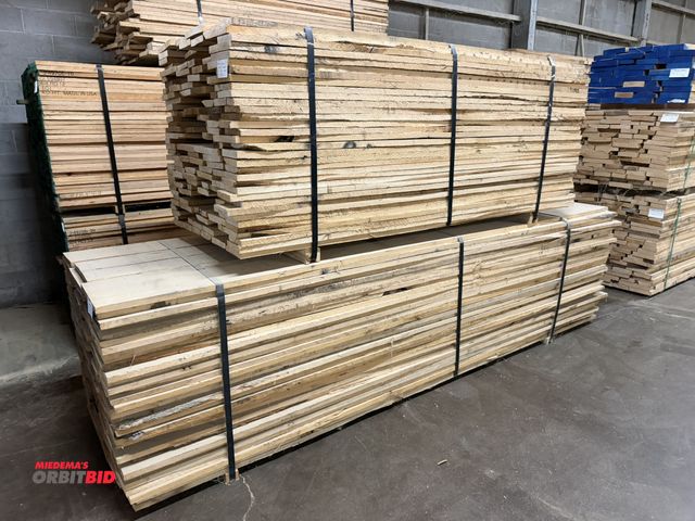 Lot 1-17028 - Lot of 2 bundles of red oak rough sawn lumber, includes (1) approx. 839 board foot bundle of 8' leng...