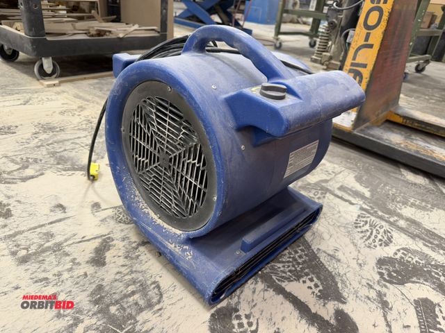 Lot 1-16424 - (1) Dayton carpet dryer, model 4XLE2, 1 HP, 120V, in working condition, and (1) metal hand truck dol...