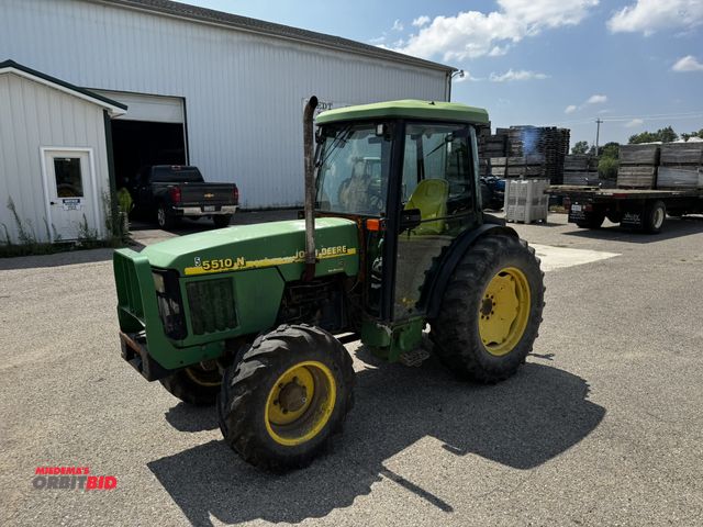 Lot 1-6811 - John Deere 5510N Tractor 4WD, 3 pt., 540 PTO, 2 remotes, dual entry cab doors, 4199 hours showing, 3...