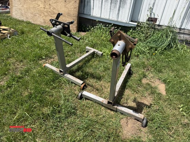 Lot 1-8543 - Lot of (2) engine stands.