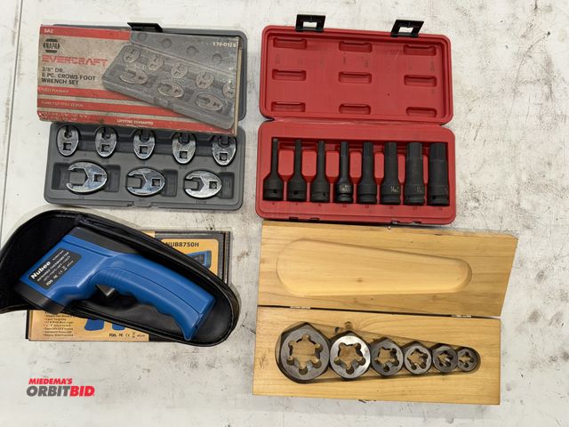 Lot 1-6138 - Lot including (1) Evercraft 3/8" drive, 8-piece crow's foot wrench set with case, (1) Nubee, model N...