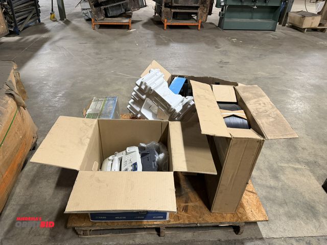 Lot 1-17603 - Lot of assorted office items, including (1) Brother Intellifax 2820 fax machine, working condition u...