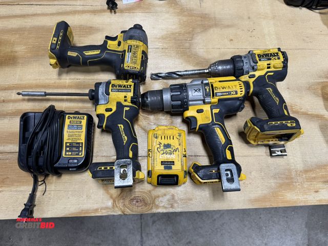 Lot 1-16404 - Lot of assorted DeWalt 20V cordless tools, includes (2) 1/4" impact drivers, (1) 1/2" drill driver, ...