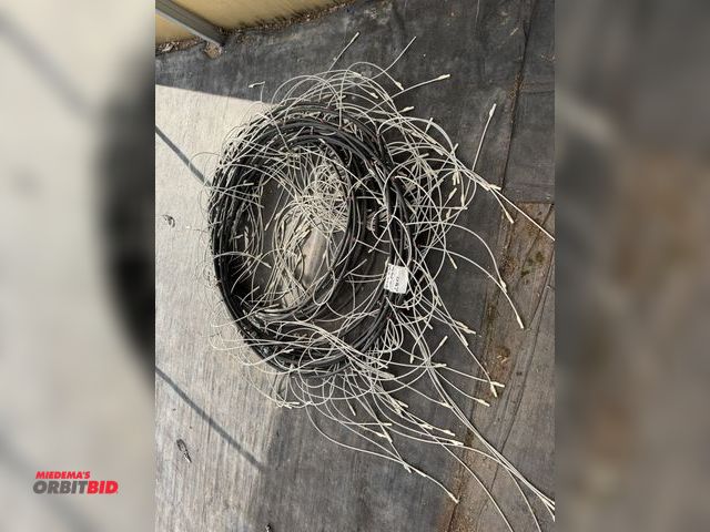 Lot 1-9926 - (1) Netafim 12" center, double hung irrigation line, 200' long, winning bidder responsible for prope...