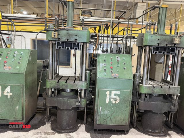Lot 1-13369 - Williams White/Racine vertical hydraulic transfer compression molding machine 75-ton, 20" x 22" plat...