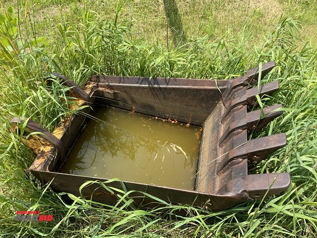 Lot 1-17849 - (1) approx. 24" x 15" x 30" bucket (approx. 12" between pins), approx. 1.5" diameter holes, bolt on ...