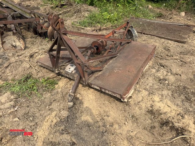 Lot 1-18324 - (1) Ford 90I, 60", 3 pt. brush hog, PTO driven, S/N 47431.