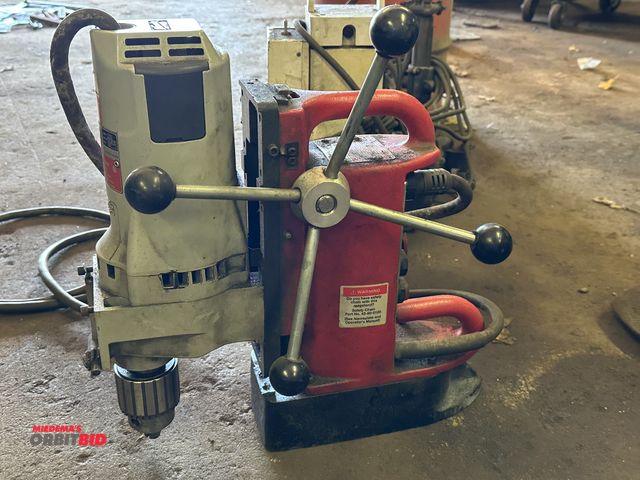 Lot 1-16194 - (1) Milwaukee, Cat #4202, 120V, single phase, electro magnetic drill press.