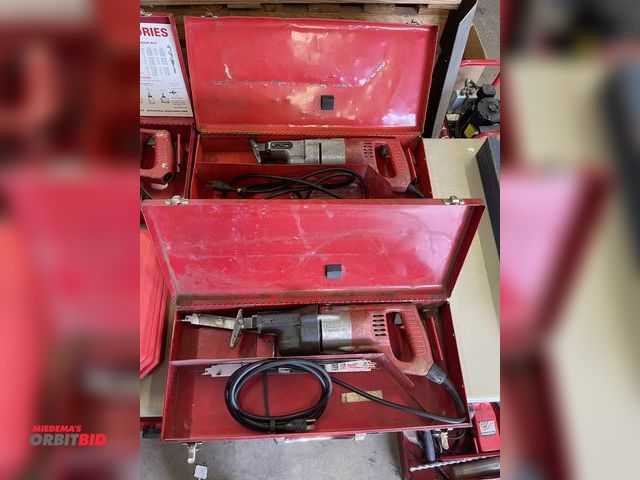 Lot 1-6171 - Lot of (2) Milwaukee Sawzalls with cases, Cat #6507 and #6506.