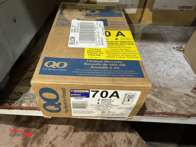 Lot 1-4389 - (1) Square-D indoor 70 amp, 2-place, 4-circuit, load center panel.