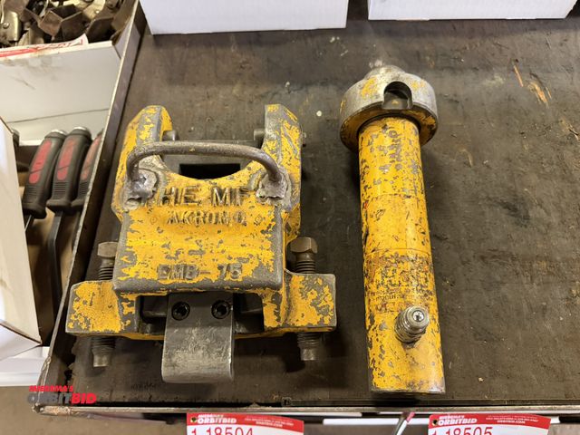 Lot 1-18506 - (1) Hemf loader tire remover/mounting tool, model EM8-75.