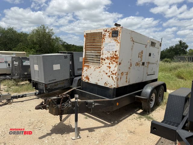Lot 1-9456 - (1) Multi-Quip Whisper Watt DCA-125USJ towable generator, 125 KW, 6-cylinder diesel engine, mounted ...