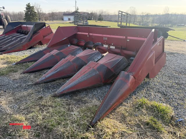 Lot 1-19135 - (1) Case International 844 4-Row Corn Head, S/N 0750100U000649.