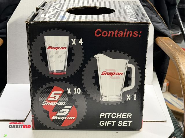Lot 1-8285 - (1) Snap-On pitcher and beer glass gift set.