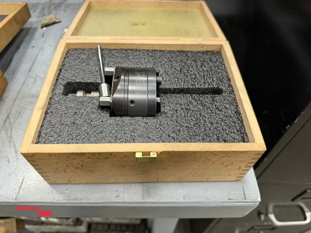 Lot 1-15422 - (1) Aurora chuck with pickup ball.