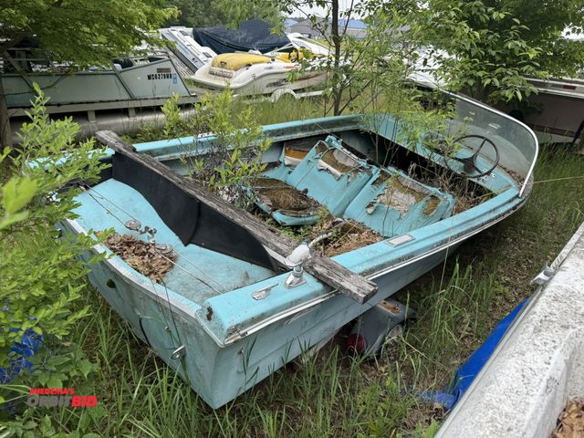Lot 1-6583 - (1) Mark speed boat, no motor, with trailer, Michigan license plate Z75206, no visible ID tag, all f...