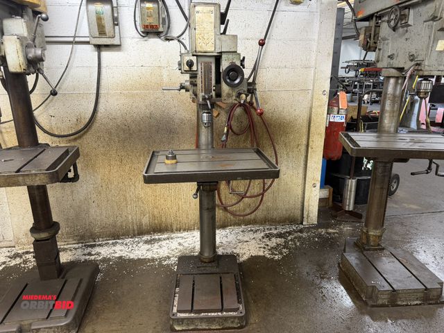 Lot 1-6257 - (1) Wilton, model 24548, 230V, 1700-3400 RPM variable speed drill press with a Jacobs 0-1/2" capacit...