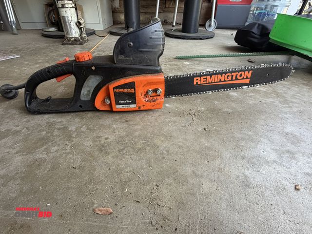 Lot 1-8380 - (1) Remington Versa-Saw, model RM1635W, electric chainsaw with 16" bar.