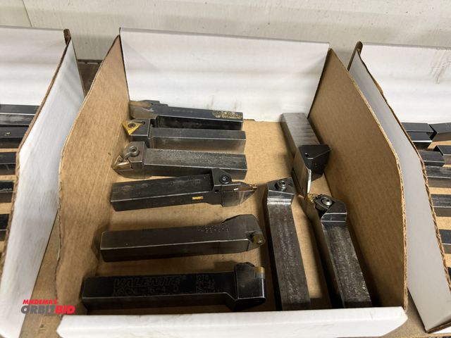 Lot 1-6309 - Lot of assorted indexable carbide insert lathe tool holders.