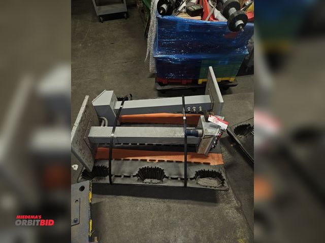 Lot 1-15181 - Lot of (2) Hoffman Controllers- Used- Worked Upon Arrival