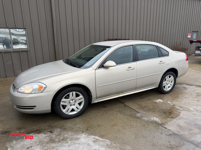 Lot 1-15403 - 2012 Chevrolet Impala LT Sedan V6, 3.6 gas engine, automatic transmission, AC, cruise control, tilt ...