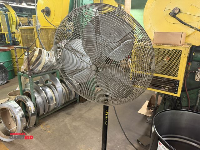 Lot 1-18624 - (1) free-standing, adjustable height, 120V shop floor fan with 26" diameter cage.