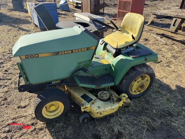 Lot 1-2929 - (1) John Deere 260 tractor, Pin #M00260T101547, 17 HP, John Deere K Series engine, 48" deck, may be ...