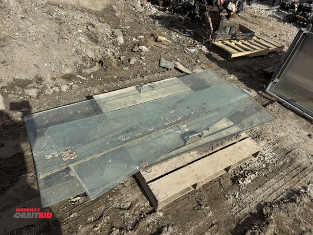 Lot 1-16049 - Lot of (2) glass shower doors, doors only/no frame, doors are approx. 78" tall x 25.5" wide.