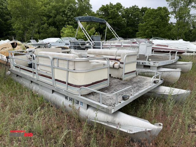 Lot 1-6633 - (1) Suncruiser by SeaNymph 16' pontoon boat, no motor, no trailer, severe weather damage, Hull ID #S...